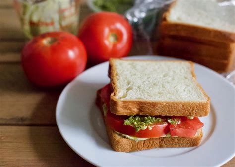 Savor This Summer Sandwich Summer Tomato Basil Sandwich Food And