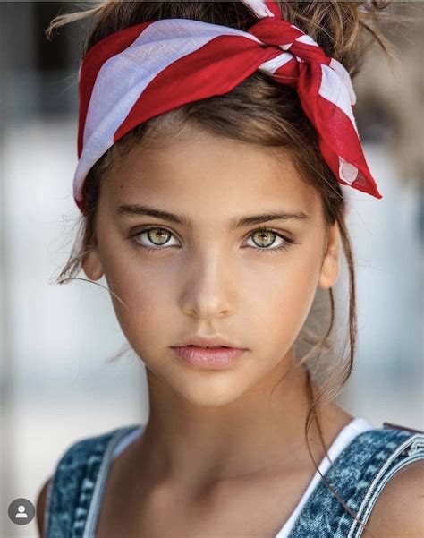 Pin By Moore Ngna On Porträt In 2020 Beauty Girl Beautiful Girl Face