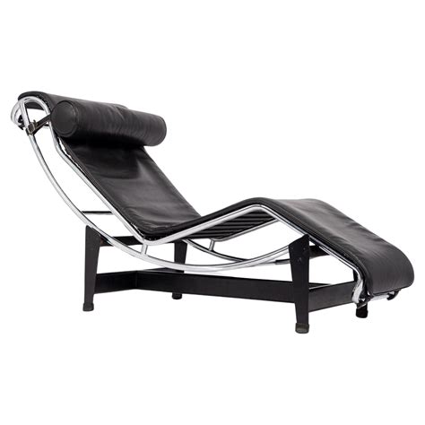 Original Cassina Black Leather Lc Chaise Lounge Chair By Le Corbusier For Sale At Stdibs