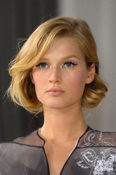 13 Delicate Short Wavy Hairstyles For 2014 Pretty Designs