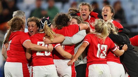 Womens Rugby World Cup Wales Beat Scotland 18 15 Cbbc Newsround
