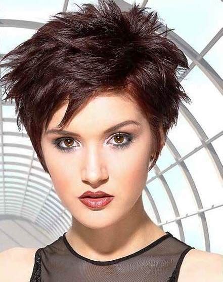 This haircut always looks as a latest hairstyle and is very popular among the ones with thick hair. 20 Short Hairstyles for Thick Hair