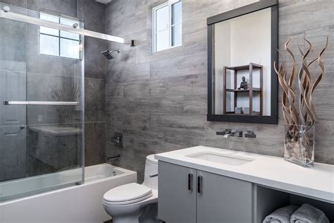 7 Tips For Your Small Bathroom Remodeling
