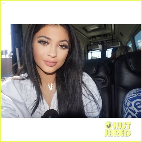 Kylie Jenners Lips Are Fake See Her Best Selfies Photo 3364415