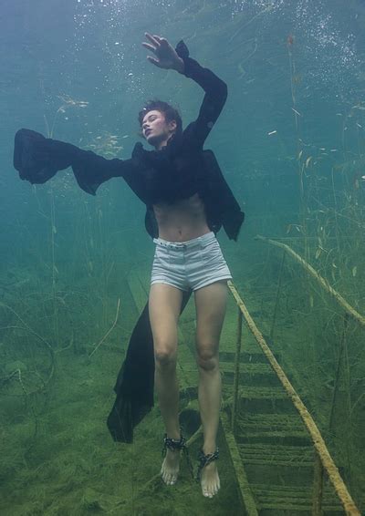 Joe Anth Tan Estoniantm2 E5 Underwater Beauties Chained To The Ocean