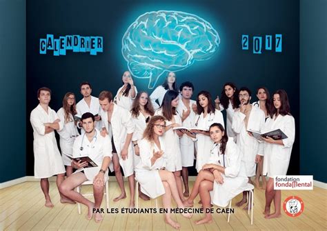 Insolite Les étudiants En Médecine De Caen Posent Nus Dans Un Calendrier 14actu