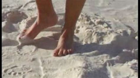 Barefoot In White Sands Adonna4fun S Clip Store