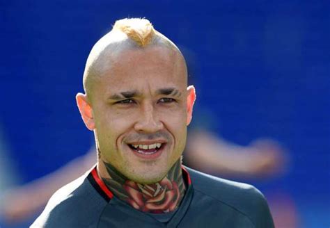 Roma and the belgian national team as a midfielder. Chelsea transfer news: Nainggolan move remains on despite ...