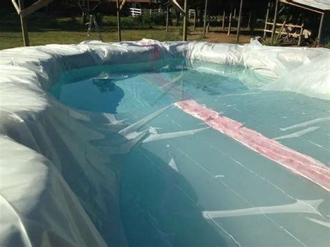 Makeshift Strawbale Pool DIY Projects For Everyone