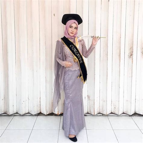 Wisudaindowisudaoutfit On Instagram “stunning Wisudastyle By