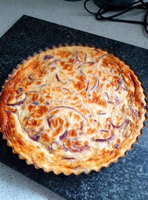 Caramelised Onion Quiche Pinch Of Nom