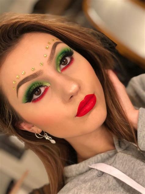 Christmas Makeup Looks Latest Trends 2018 Stylish Belles