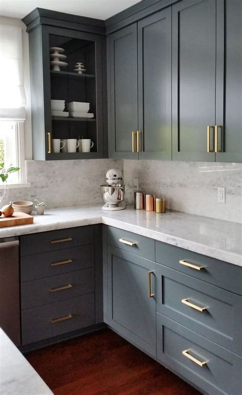 25 Ways To Style Grey Kitchen Cabinets