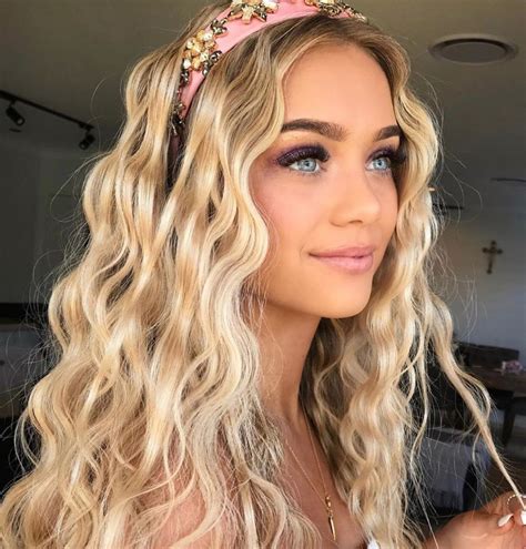 Blonde Waves Hair Waves Curly Tumblr Summer Hairstyles Pretty