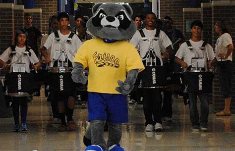 19 Amazing High School Mascots That Would Make Great Halloween Costumes