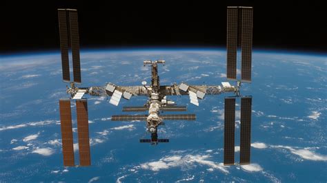 Iss Over Earth Wallpaper Iss Space Station 1920x1080 Download Hd