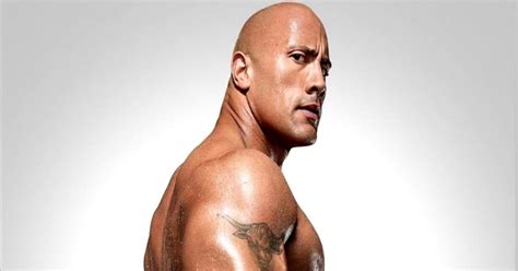 As the rock, he famously feuded with wrestler steve austin and won the wwe heavyweight title numerous times. 11 curiosidades sobre Dwayne Johnson, conhecido como The ...