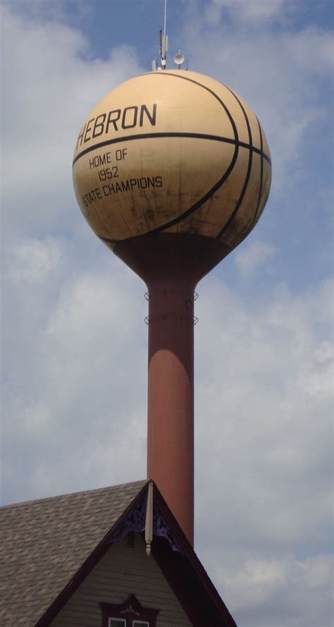Hebron Illinois Water Tower Hebron Is A Small Town Appar Flickr