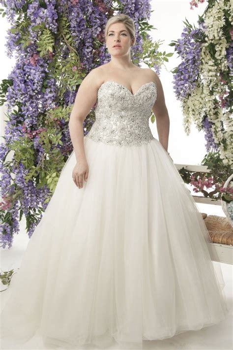 15 Marvelous Ideas Of Plus Size Wedding Dresses The Best Wedding Dresses