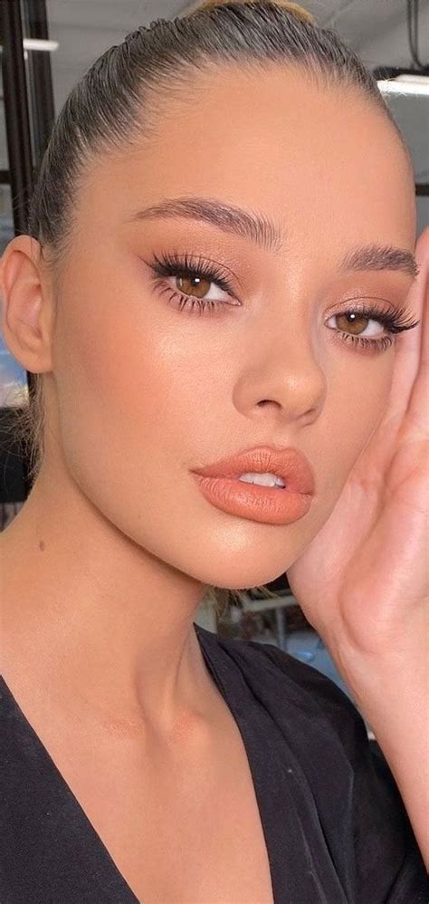 Incredibly Beautiful Soft Makeup Looks For Any Occasion Brown Eye