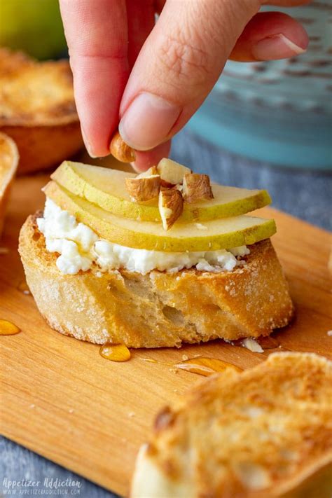 Pear And Goat Cheese Crostini Recipe Appetizer Addiction