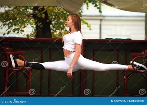 Sports Gymnast Girl Smiling Royalty Free Stock Photography