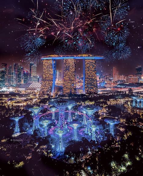 Singapores New Years Eve Celebration Over Marina Bay Sands Rpics