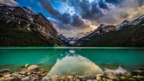 My Favorite Postcard Perfect Locations In The Canadian Rockies Grab A