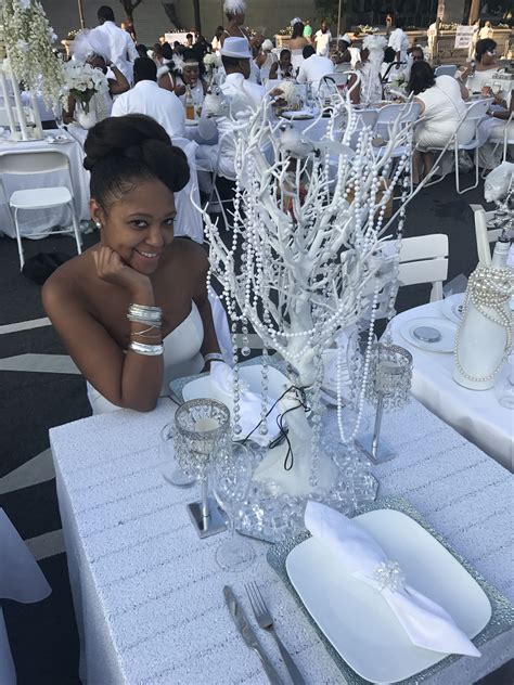 Her Table Is Cute White Party Decorations White Party Theme White Party