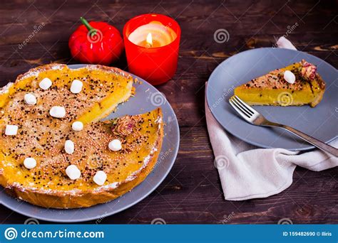 What would thanksgiving be without an apple pie? Pumpkin Pie Traditional Thanksgiving Tasty Tart ...