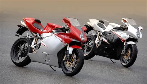 It was the motorcycle that launched the resurrection of the brand in 1998. MV Agusta F4 R312