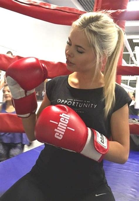 Pin By Emanuele Perotti On Fitness Women Boxing Girl Female Martial