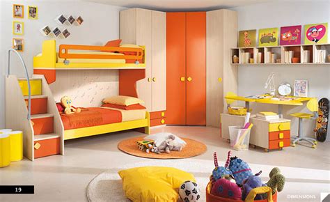 Toddlers and younger kids can sleep soundly on a twin size bed. 21 Beautiful Children's Rooms