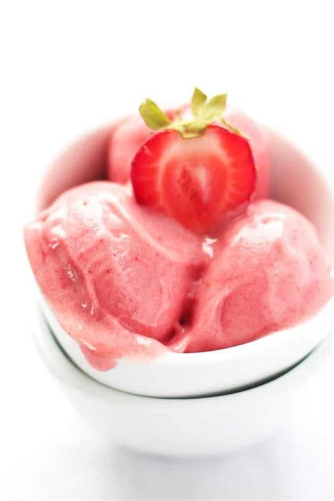 Be sure to pause and scrap down the sides of the blender in between blending to insure ice cream is well blended. Strawberry Banana Ice Cream - clean eating, dairy free ...