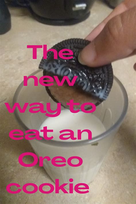 How To Eat An Oreo Shrek Style