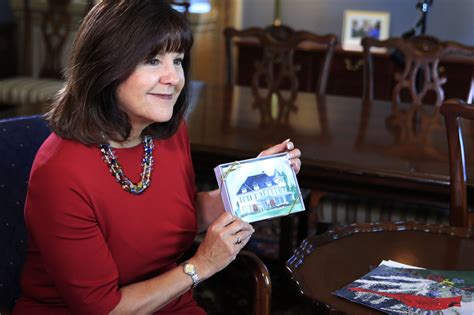 Karen Pence All Of Us Could Benefit From Art Therapy Chicago Sun Times