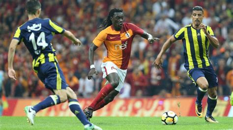 Galatasaray haberlerini en doğru şekilde taraftarlara aktaran türkiyenin en büyük gs portalı! Galatasaray en Fenerbahçe houden elkaar in evenwicht | NOS
