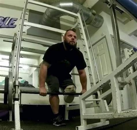 Lee Small Just Became The Strongest Disabled Man In The World Metro News