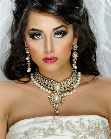 Get Best Bridal Makeup In Dubai Home Salon And Spa Sabeauti