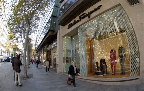 Simple Science: How to Make a Volcano with Kids