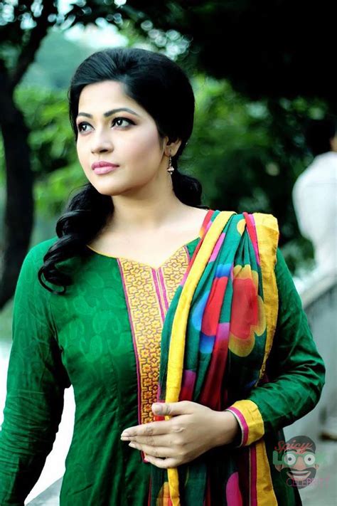 bangladeshi actress azmeri haque badhon