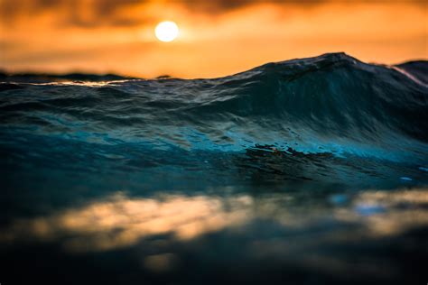 Sunrise Over The Waves At Manly Beach Sydney Life