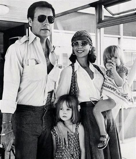 Natalie Wood And Robert Wagner And Their Girls Courtney Brooke Wagner