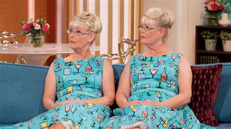 The Identical Twins Who’ve Worn Matching Outfits Everyday For 23 Years This Morning