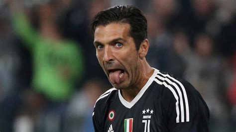 He should accept the offer came from his former team, parma, and he will sign a 2 years contract with the goal of partecipating in the qatar 2022 world cup. Gianluigi Buffon canta y pasa así por las novatadas de su ...