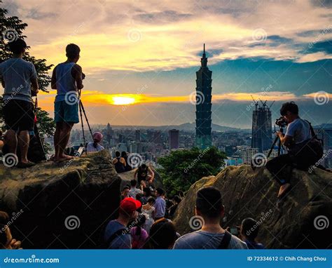 Photographers Sunset Taipei Taiwan Stock Photos Free And Royalty Free
