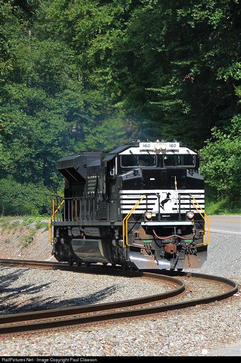 Railpicturesnet Photo Ns 1160 Norfolk Southern Emd Sd70ace At Exeter