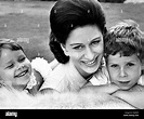 Portrait de la princesse Margaret et ses enfants Photo Stock - Alamy
