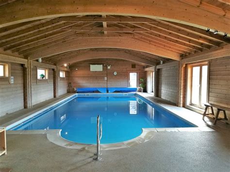 Hot Tub Indoor Heated Pool Gymsauna Games Room Play