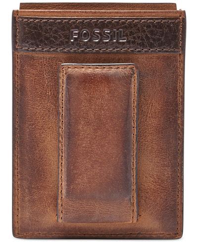 Get the best deals on fossil wallet card holder and save up to 70% off at poshmark now! Fossil Quinn Magnetic Card Case Leather Wallet ...